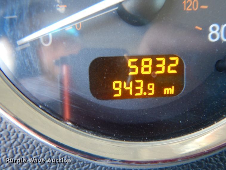 image for item DJ7487 2015 Peterbilt 365  crane truck