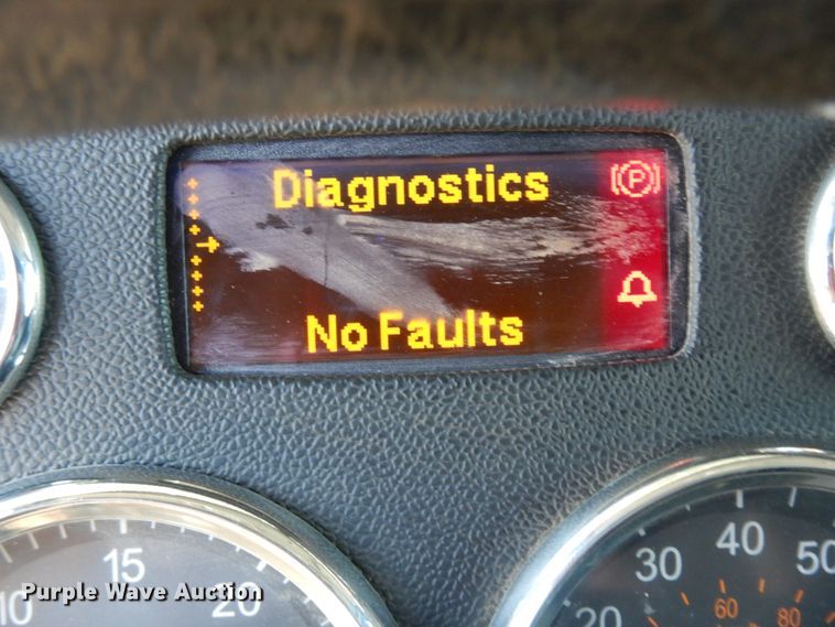 image for item DJ7487 2015 Peterbilt 365  crane truck