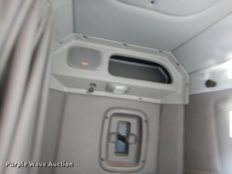 image for item DJ7487 2015 Peterbilt 365  crane truck