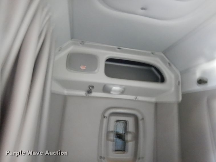 image for item DJ7487 2015 Peterbilt 365  crane truck