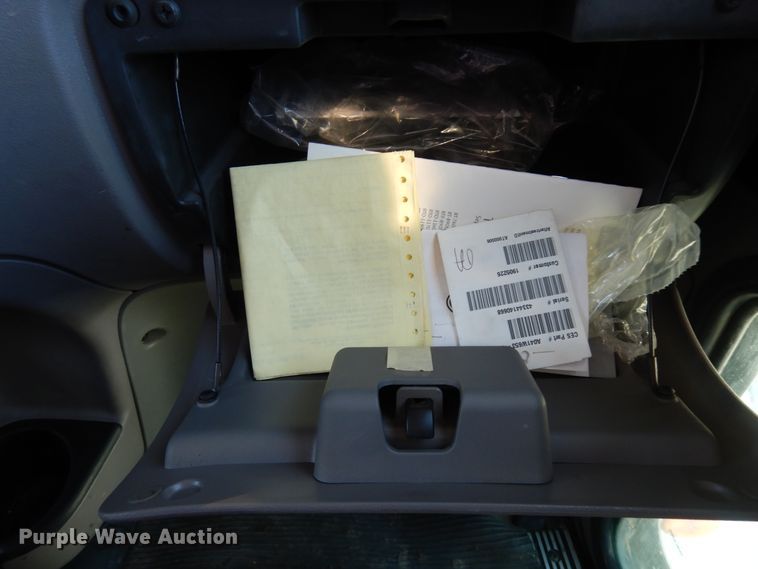 image for item DJ7487 2015 Peterbilt 365  crane truck