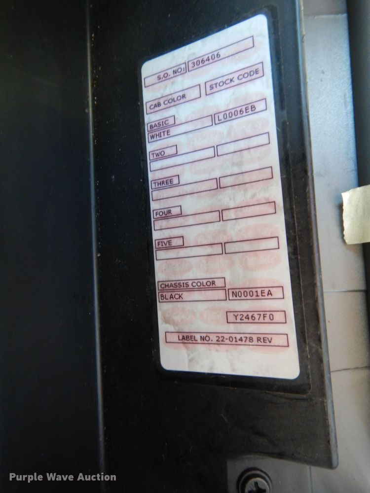 image for item DJ7487 2015 Peterbilt 365  crane truck