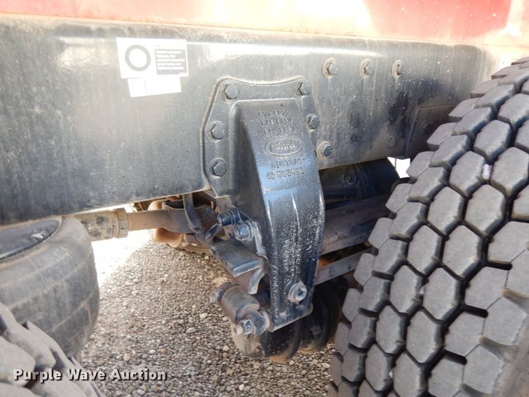 image for item DJ7488 2016 Peterbilt 365  crane truck