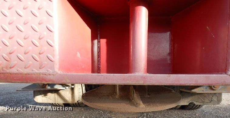 image for item DJ7488 2016 Peterbilt 365  crane truck