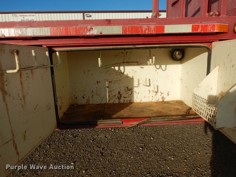 image for item DJ7488 2016 Peterbilt 365  crane truck