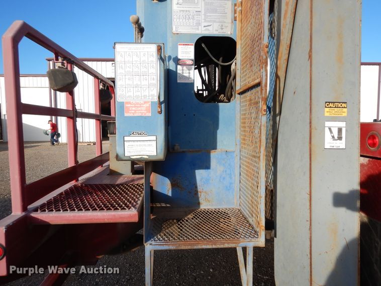 image for item DJ7488 2016 Peterbilt 365  crane truck