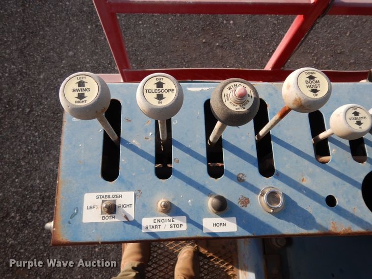 image for item DJ7488 2016 Peterbilt 365  crane truck