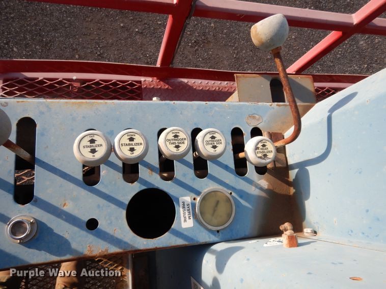 image for item DJ7488 2016 Peterbilt 365  crane truck