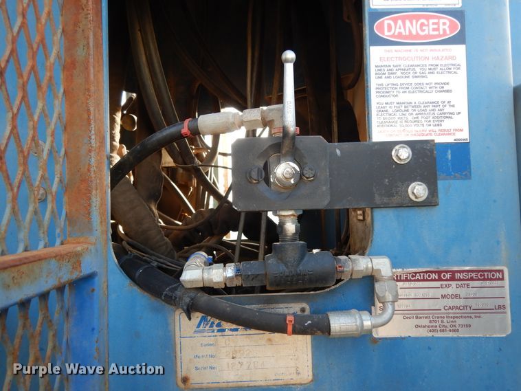 image for item DJ7488 2016 Peterbilt 365  crane truck