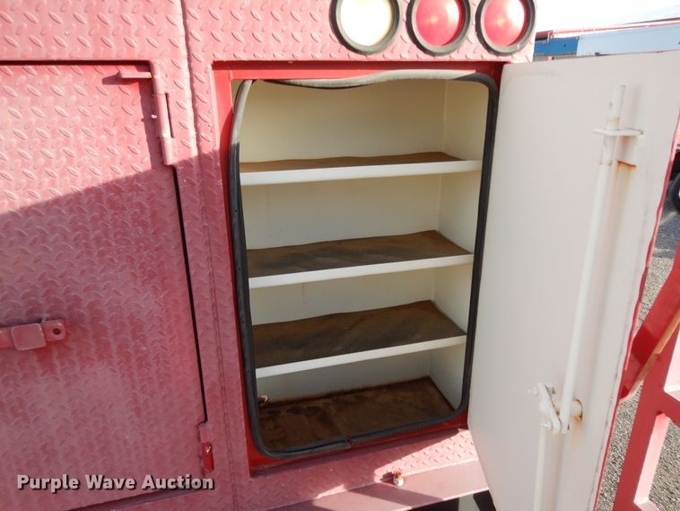 image for item DJ7488 2016 Peterbilt 365  crane truck