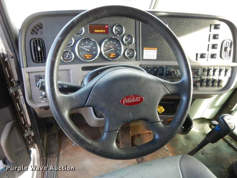 image for item DJ7488 2016 Peterbilt 365  crane truck