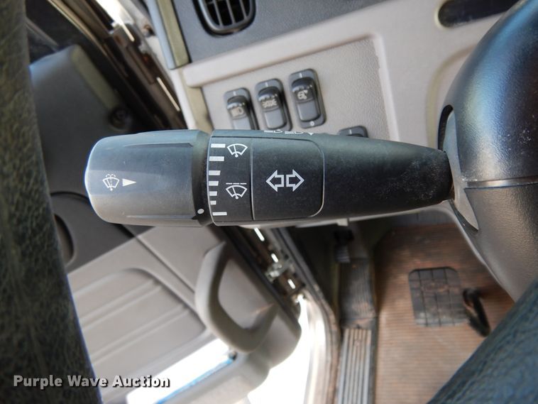 image for item DJ7488 2016 Peterbilt 365  crane truck