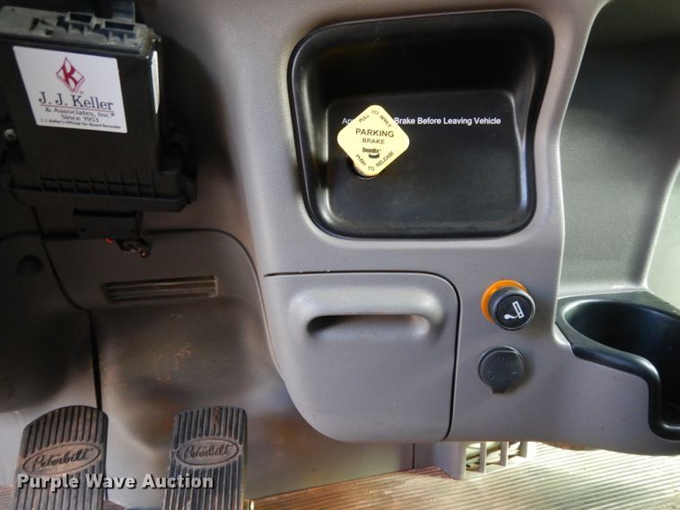 image for item DJ7488 2016 Peterbilt 365  crane truck