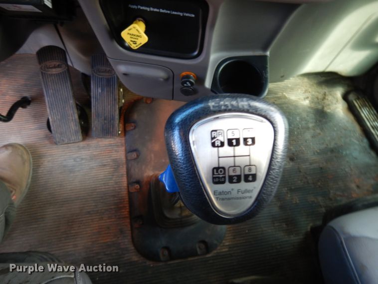 image for item DJ7488 2016 Peterbilt 365  crane truck