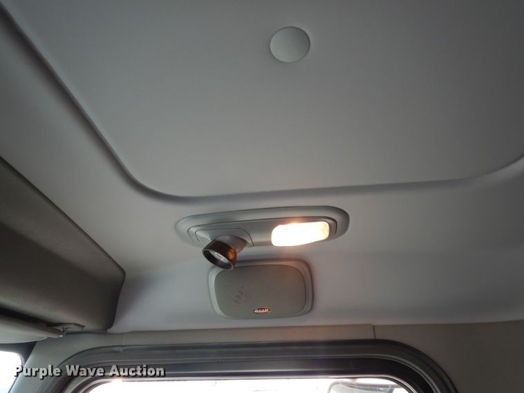 image for item DJ7488 2016 Peterbilt 365  crane truck