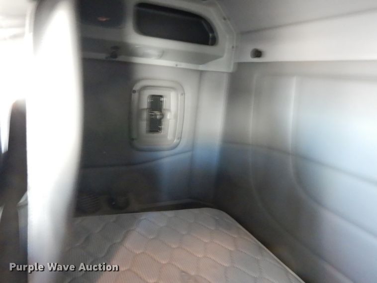 image for item DJ7488 2016 Peterbilt 365  crane truck