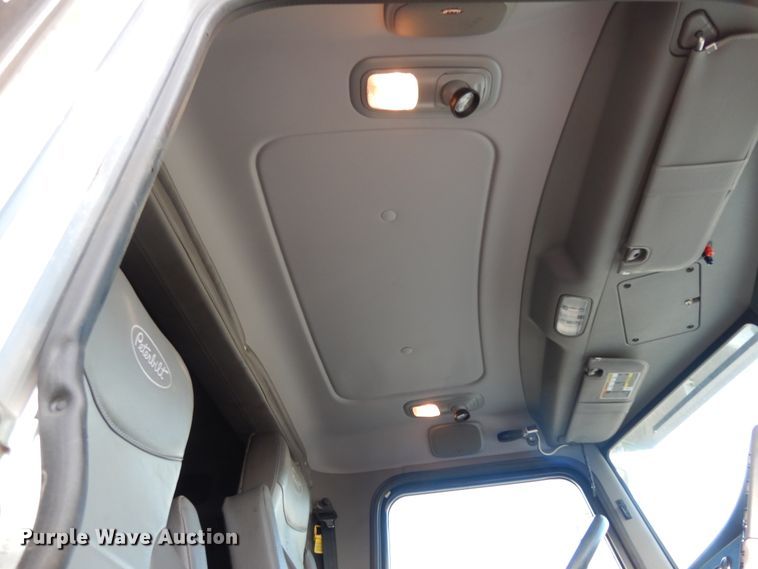 image for item DJ7488 2016 Peterbilt 365  crane truck