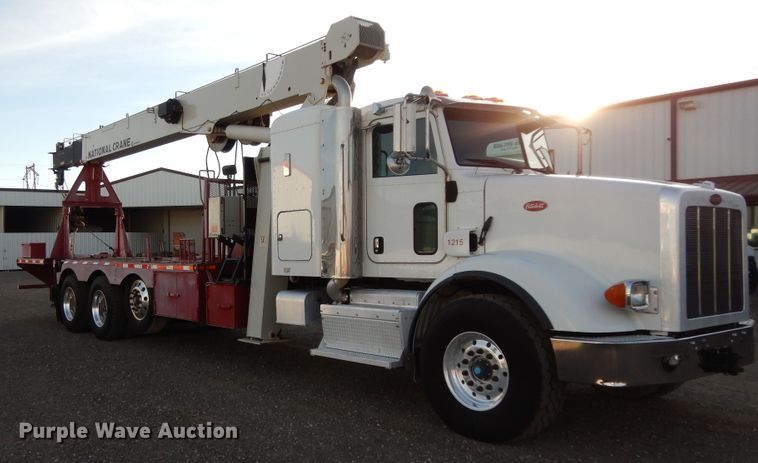 image for item DJ7489 2014 Peterbilt 365  crane truck