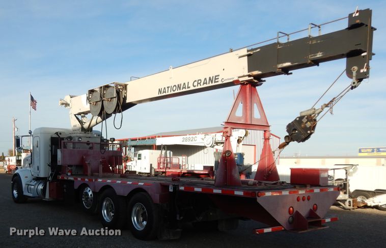 image for item DJ7489 2014 Peterbilt 365  crane truck