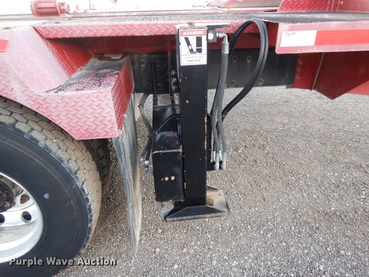image for item DJ7489 2014 Peterbilt 365  crane truck