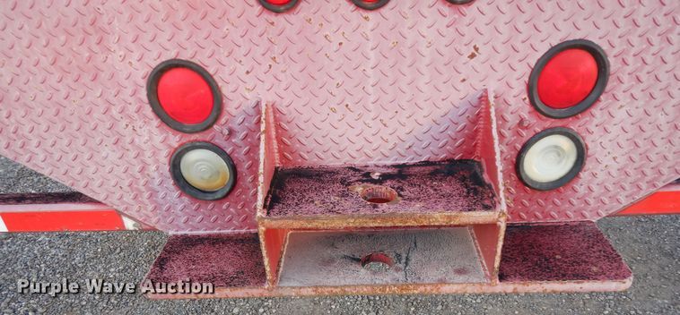 image for item DJ7489 2014 Peterbilt 365  crane truck