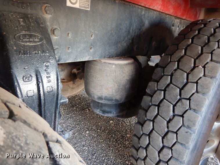 image for item DJ7489 2014 Peterbilt 365  crane truck