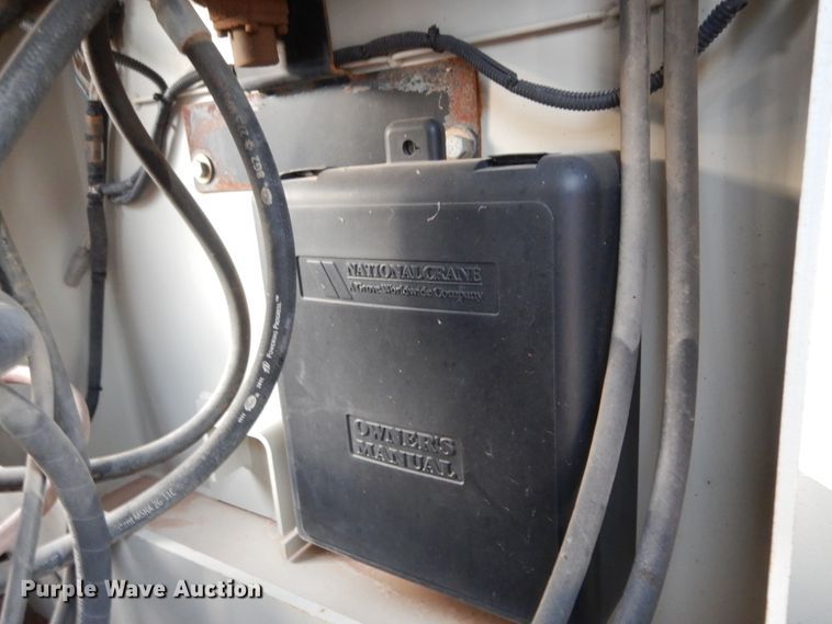 image for item DJ7489 2014 Peterbilt 365  crane truck