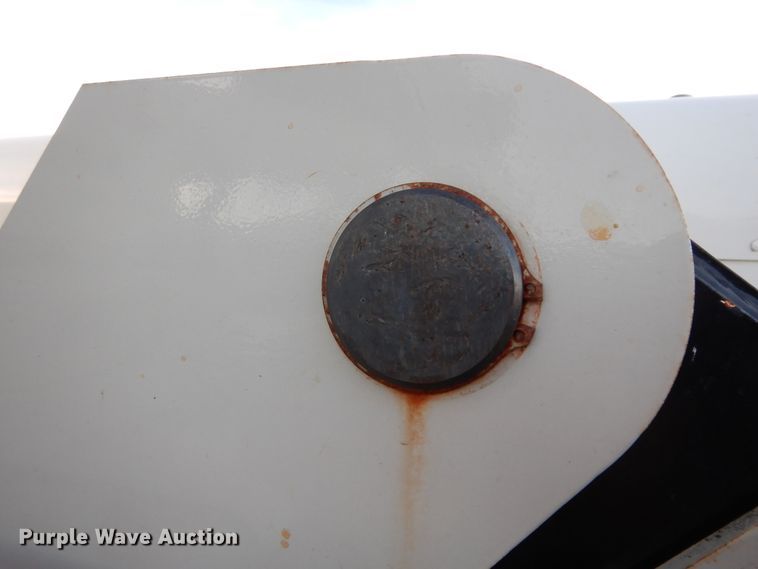 image for item DJ7489 2014 Peterbilt 365  crane truck