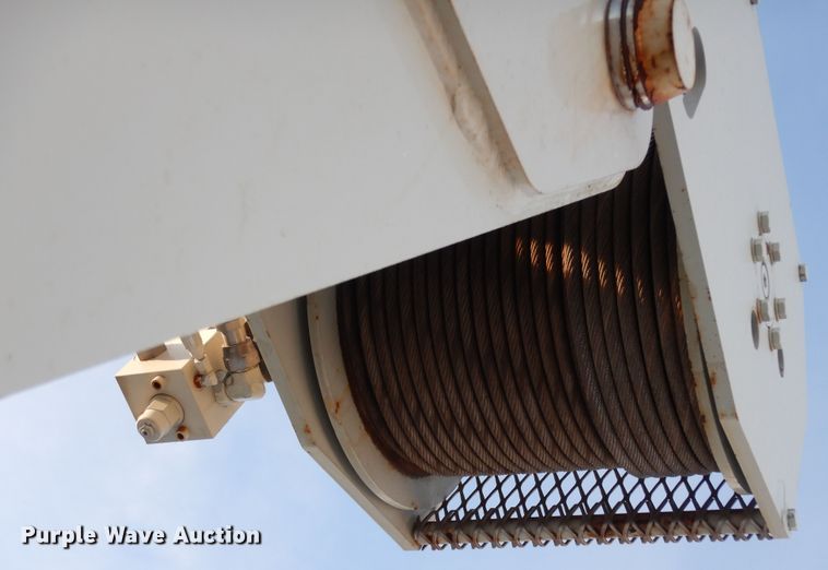 image for item DJ7489 2014 Peterbilt 365  crane truck