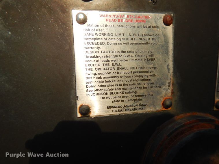 image for item DJ7489 2014 Peterbilt 365  crane truck