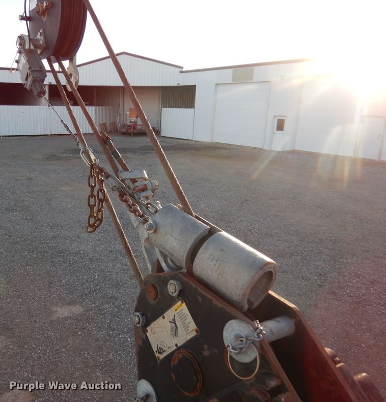 image for item DJ7489 2014 Peterbilt 365  crane truck