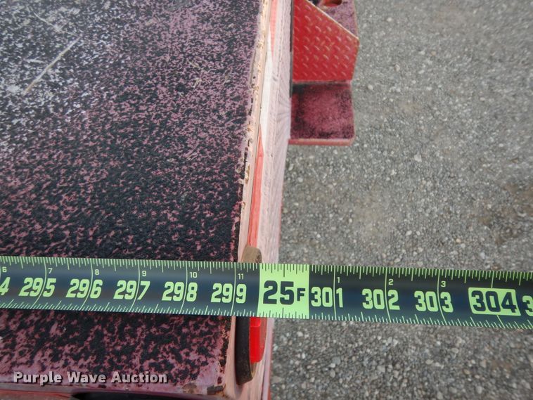 image for item DJ7489 2014 Peterbilt 365  crane truck