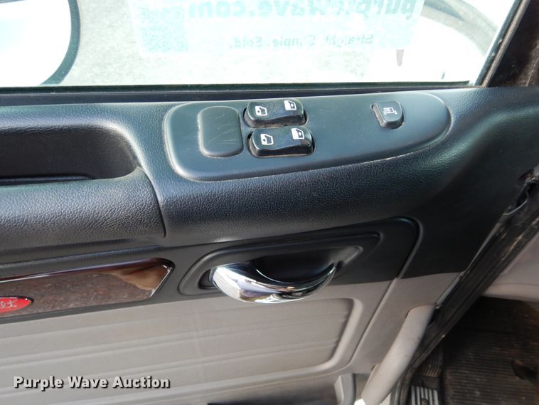 image for item DJ7489 2014 Peterbilt 365  crane truck