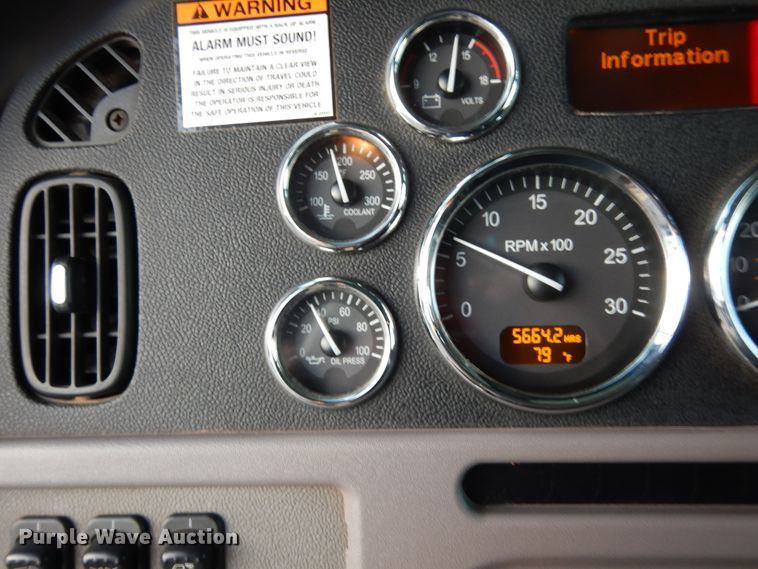 image for item DJ7489 2014 Peterbilt 365  crane truck