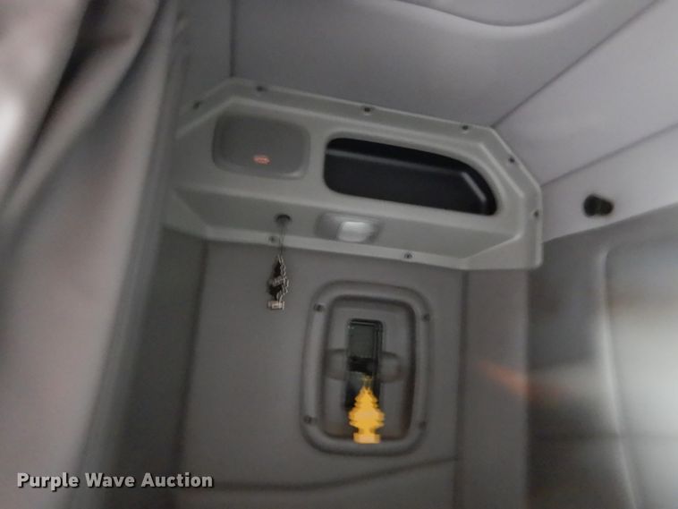 image for item DJ7489 2014 Peterbilt 365  crane truck