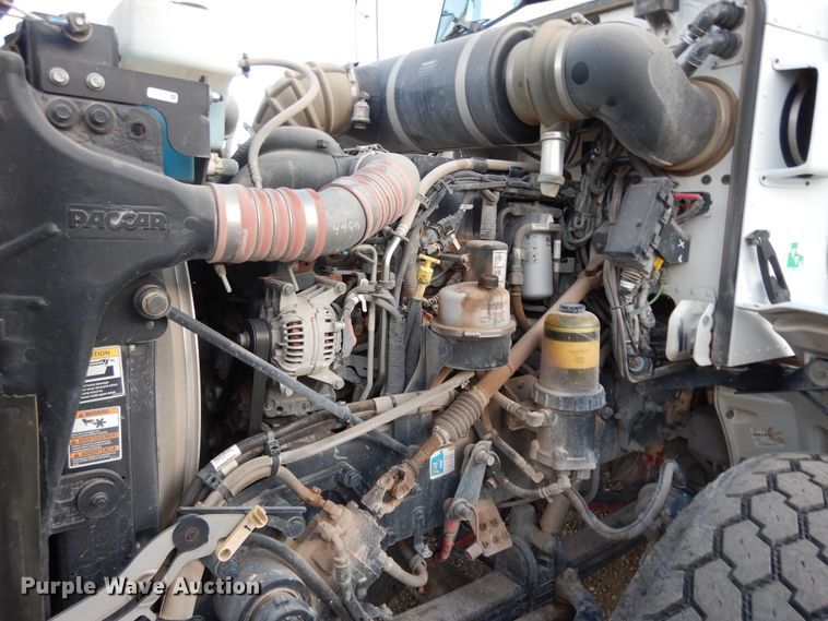 image for item DJ7489 2014 Peterbilt 365  crane truck