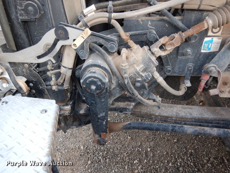 image for item DJ7489 2014 Peterbilt 365  crane truck