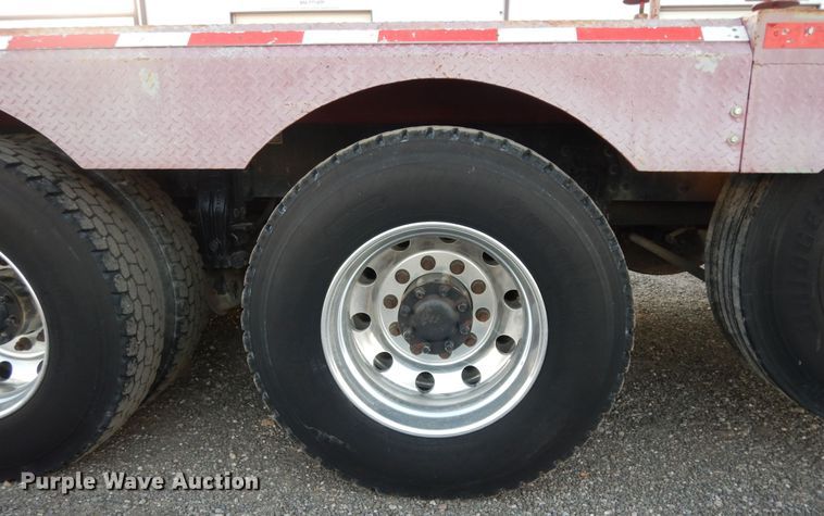 image for item DJ7489 2014 Peterbilt 365  crane truck