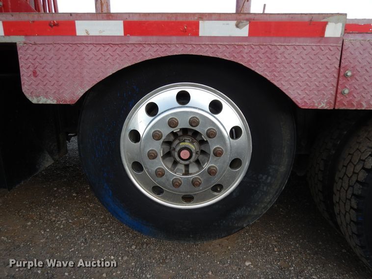 image for item DJ7489 2014 Peterbilt 365  crane truck