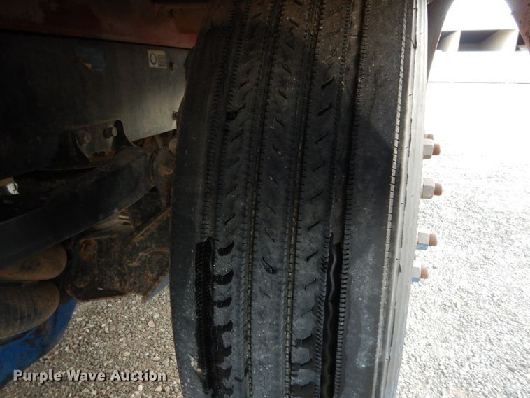 image for item DJ7489 2014 Peterbilt 365  crane truck