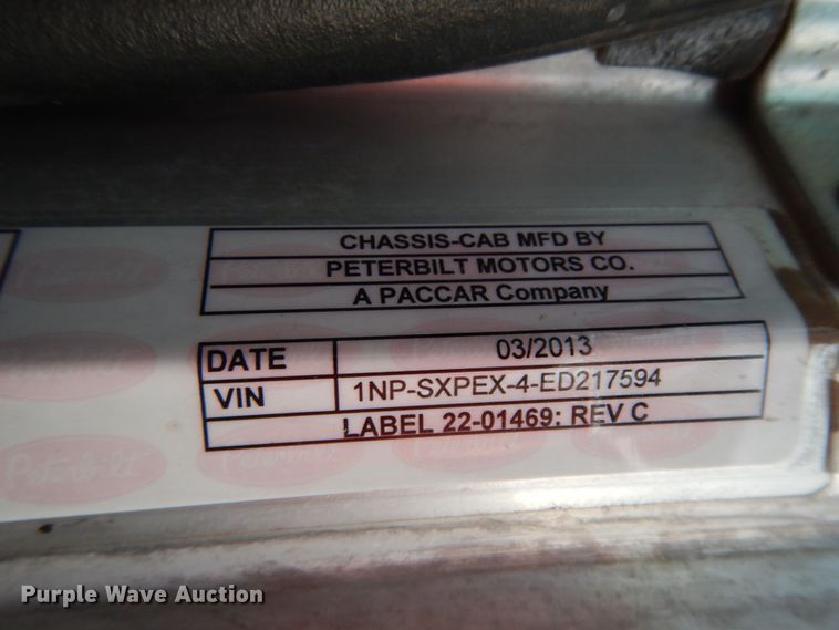 image for item DJ7489 2014 Peterbilt 365  crane truck