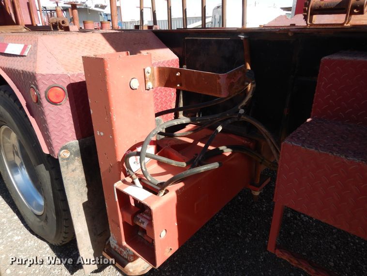 image for item DJ7490 2007 Peterbilt 378  crane truck