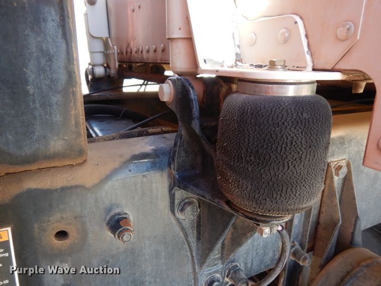 image for item DJ7490 2007 Peterbilt 378  crane truck