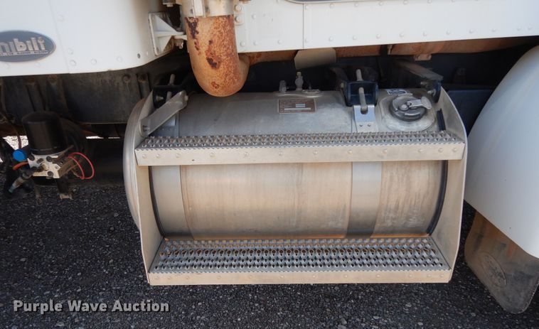 image for item DJ7490 2007 Peterbilt 378  crane truck