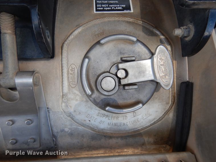 image for item DJ7490 2007 Peterbilt 378  crane truck