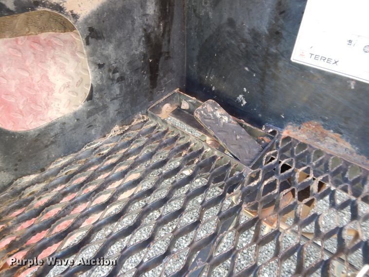 image for item DJ7490 2007 Peterbilt 378  crane truck