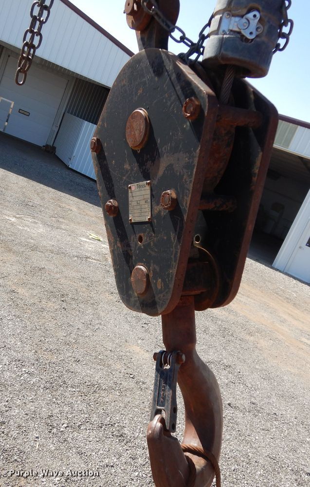 image for item DJ7490 2007 Peterbilt 378  crane truck