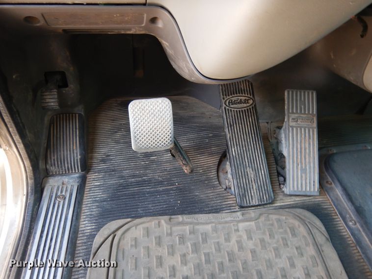 image for item DJ7490 2007 Peterbilt 378  crane truck