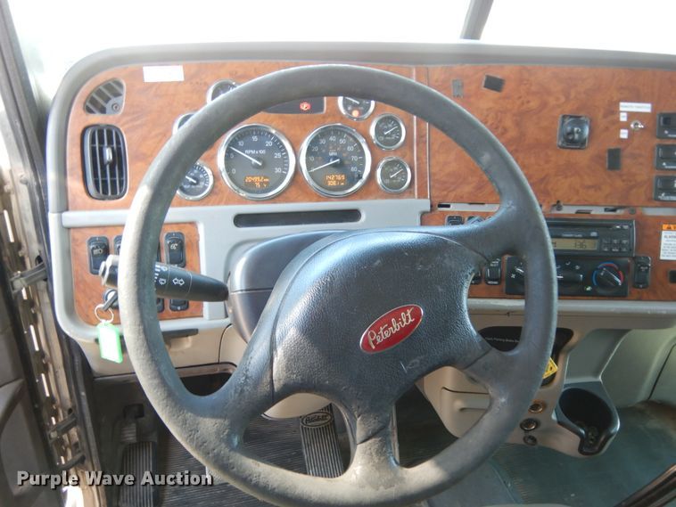 image for item DJ7490 2007 Peterbilt 378  crane truck