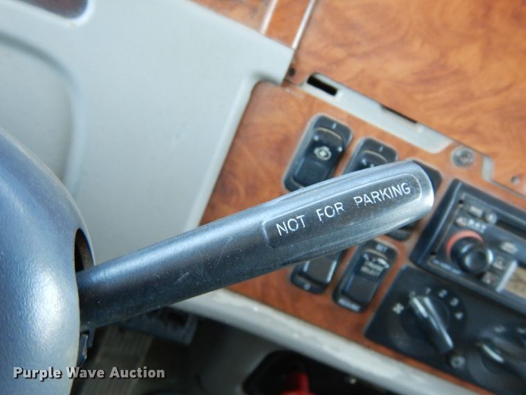 image for item DJ7490 2007 Peterbilt 378  crane truck